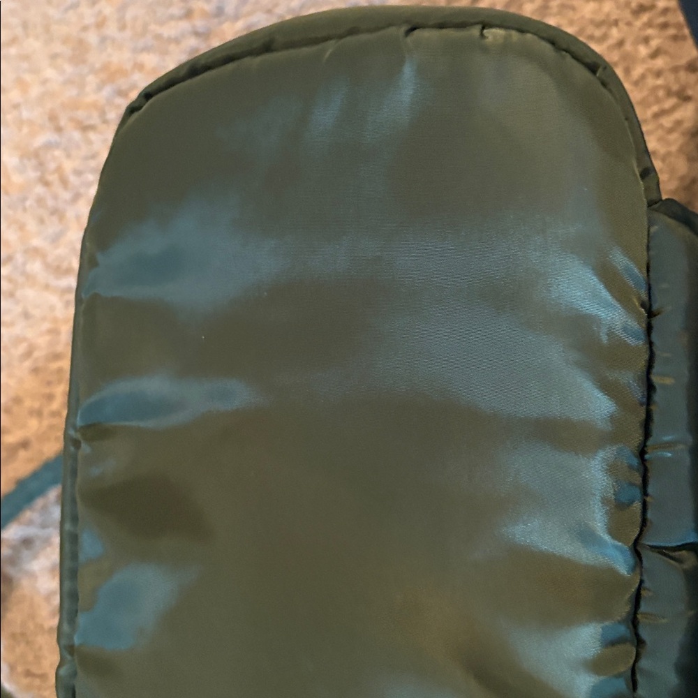 Paul Mitchell tea tree puffer tote - Picture 7 of 8